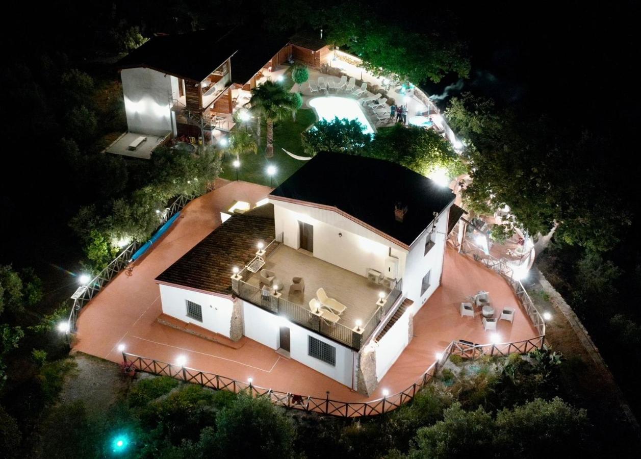 לינה וארוחת בוקר ג'יצריה Casale Calabria מראה חיצוני תמונה