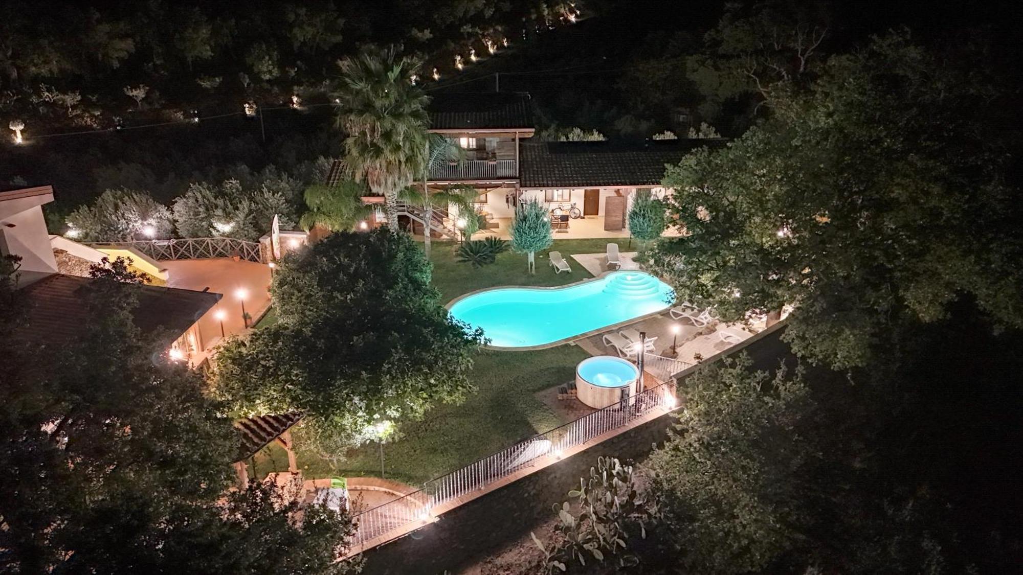 לינה וארוחת בוקר ג'יצריה Casale Calabria מראה חיצוני תמונה