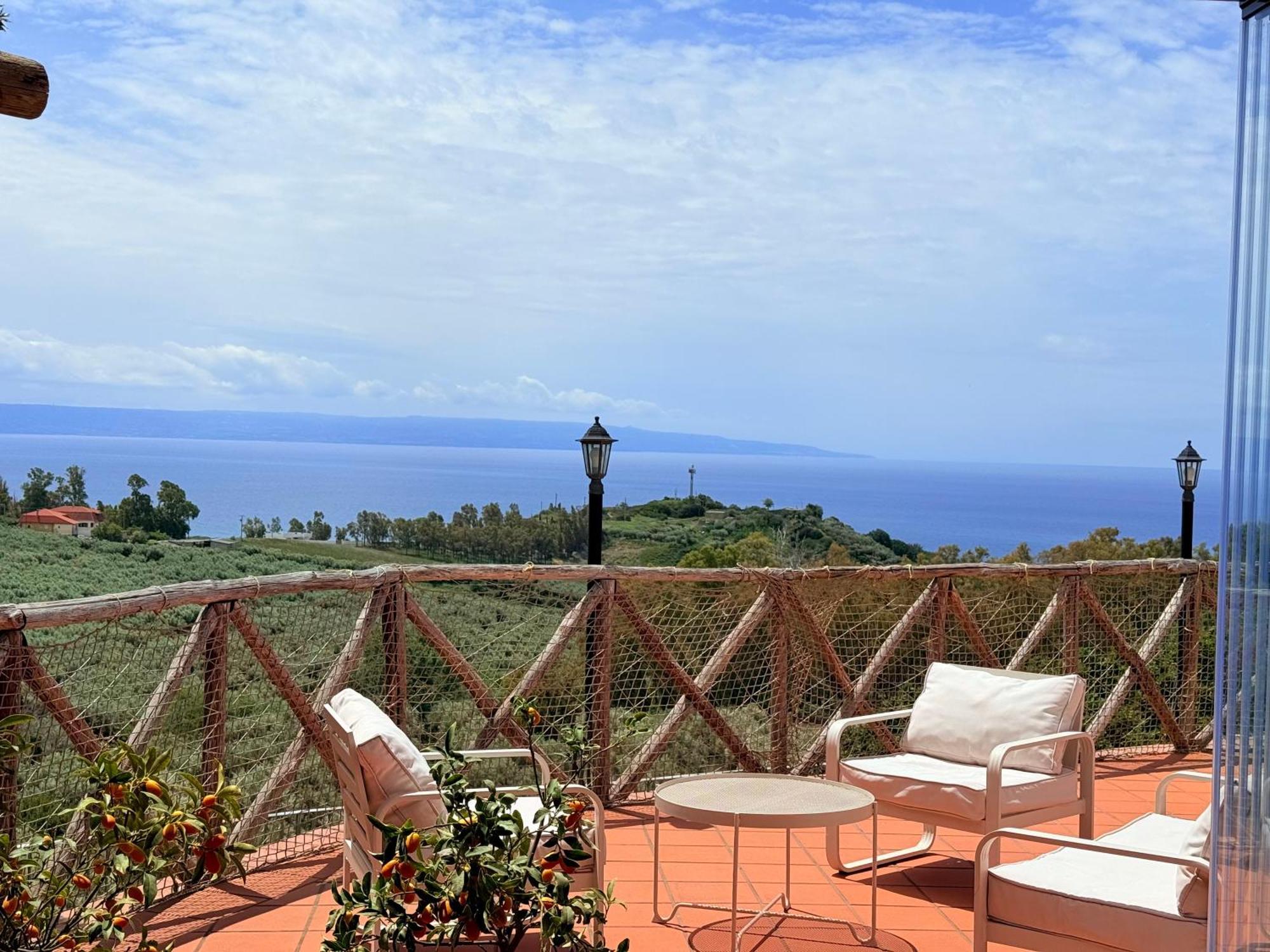 לינה וארוחת בוקר ג'יצריה Casale Calabria מראה חיצוני תמונה